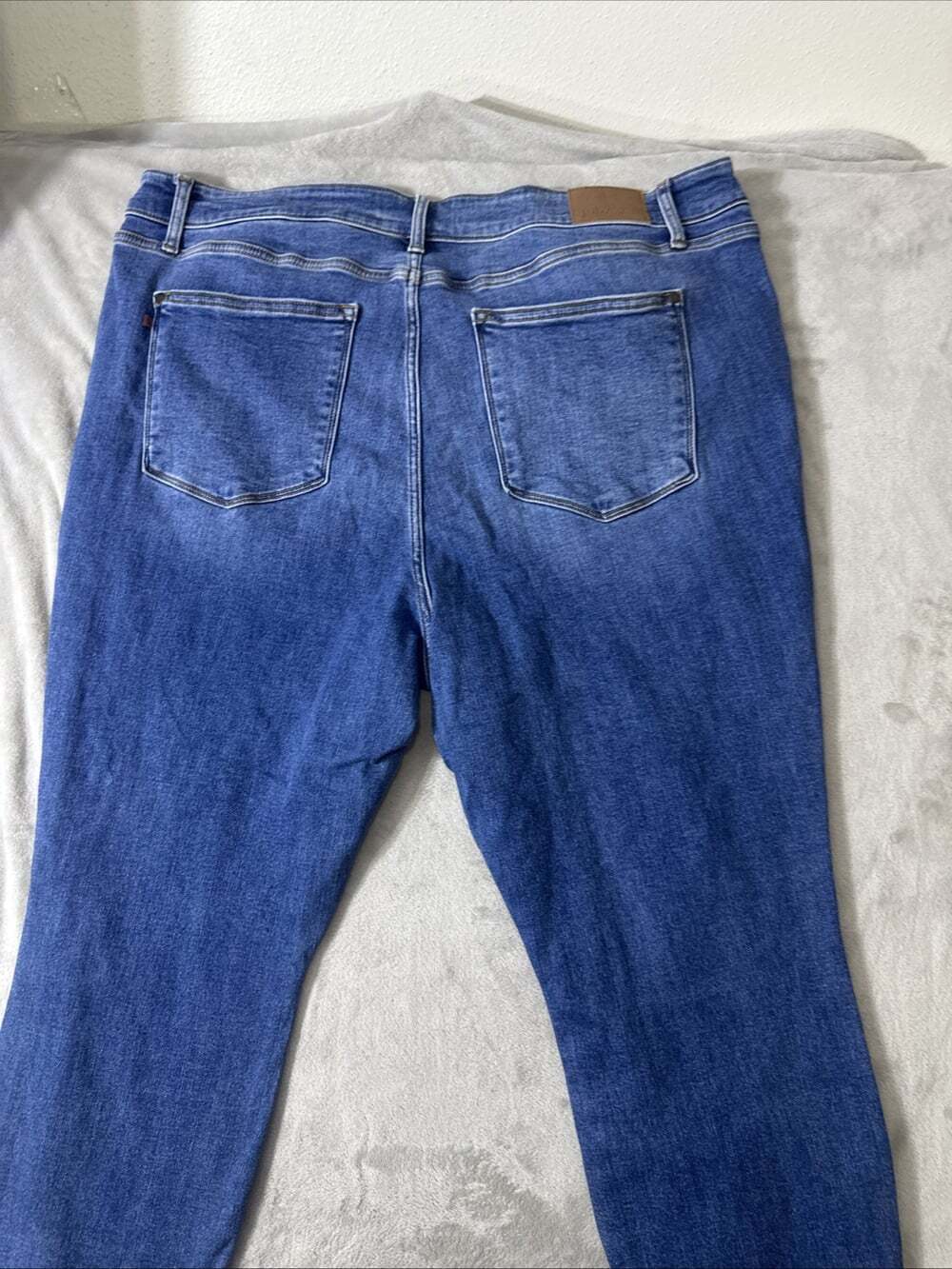 Judy Blue Women’s Skinny Fit Jeans 24W Plus Size Mid Wash Stretch Denim - Picture 7 of 9